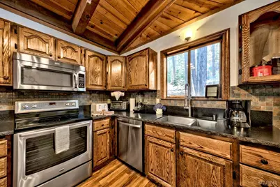 1458 Apache Avenue, South Lake Tahoe, CA 96150 - Photo 9