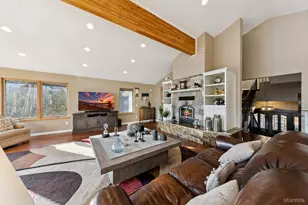 2062 Aloha Dr, South Lake Tahoe, CA 96150 - Photo 15