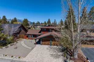 2215 Inverness Dr, South Lake Tahoe, CA 96150 - Photo 1