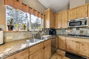 1014 Clear View Dr, South Lake Tahoe, CA 96150 - Photo 17