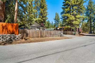 2400 Tahoe Vista Drive #A &amp; B, South Lake Tahoe, CA 96150 - Photo 27