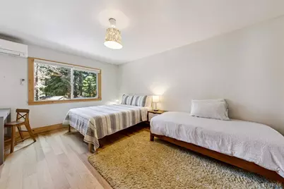 1685 Skyline Drive, South Lake Tahoe, CA 96150 - Photo 27