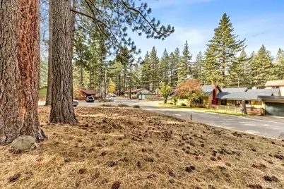 1199 Carson Avenue, South Lake Tahoe, CA 96150 - Photo 13