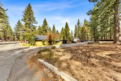 1199 Carson Avenue, South Lake Tahoe, CA 96150 - Photo 5