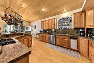 1911 Bella Coola Dr, South Lake Tahoe, CA 96150 - Photo 19