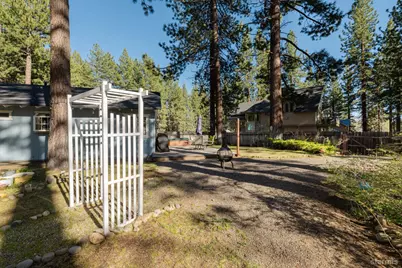 2891 Oakland Avenue, South Lake Tahoe, CA 96150 - Photo 19