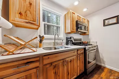 1462 Chinquapin Drive, South Lake Tahoe, CA 96150 - Photo 9