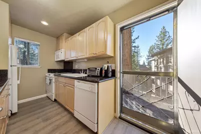 1410 Ski Run Boulevard #10, South Lake Tahoe, CA 96150 - Photo 7