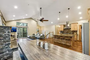 1694 Tionontati St, South Lake Tahoe, CA 96150 - Photo 9
