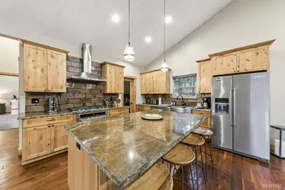 1694 Tionontati Street, South Lake Tahoe, CA 96150 - Photo 11