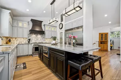 842 San Francisco Avenue, South Lake Tahoe, CA 96150 - Photo 9