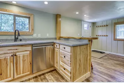 3753 Paradise Avenue, South Lake Tahoe, CA 96150 - Photo 9