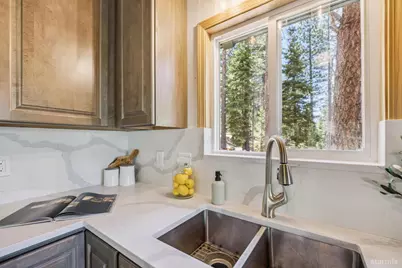 1729 Inca Way, South Lake Tahoe, CA 96150 - Photo 21