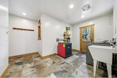 1932 Apache Avenue, South Lake Tahoe, CA 96150 - Photo 35