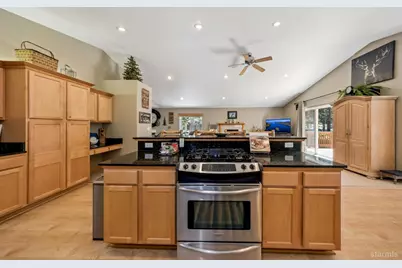 764 Modesto Avenue, South Lake Tahoe, CA 96150 - Photo 17