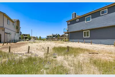 1975 Daggett Court, South Lake Tahoe, CA 96150 - Photo 11