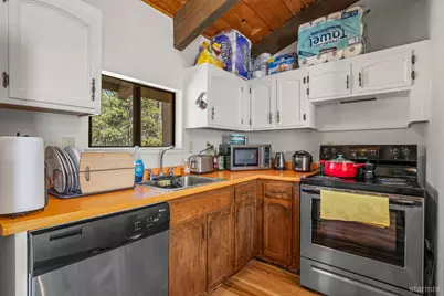 1390 Ski Run Boulevard #12, South Lake Tahoe, CA 96150 - Photo 11