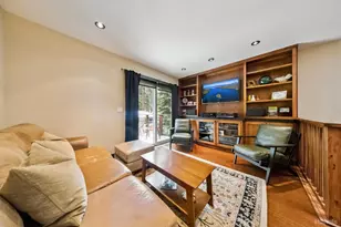 1910 F St, South Lake Tahoe, CA 96150 - Photo 9