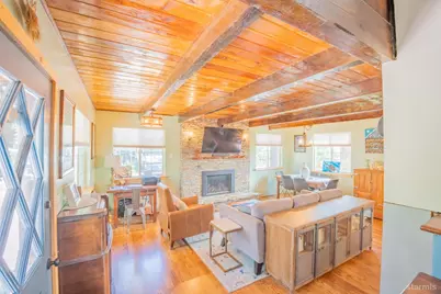 952 Linda Avenue, South Lake Tahoe, CA 96150 - Photo 5