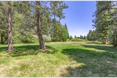 2337 Sky Meadows Court, South Lake Tahoe, CA 96150 - Photo 3
