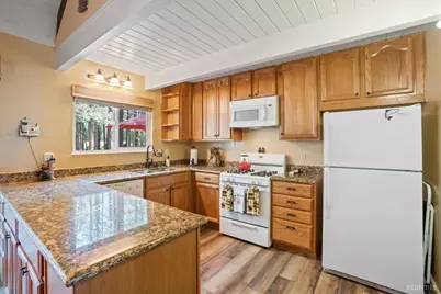 1495 Horace Greeley Avenue, South Lake Tahoe, CA 96150 - Photo 11