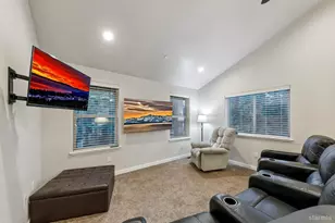 2046 Lukins Way, South Lake Tahoe, CA 96150 - Photo 19