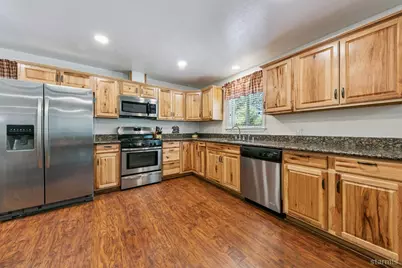 1089 Bowers Avenue, South Lake Tahoe, CA 96150 - Photo 11