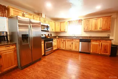 1089 Bowers Avenue, South Lake Tahoe, CA 96150 - Photo 9
