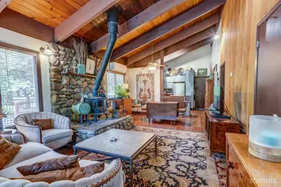 693 Kiowa Drive, South Lake Tahoe, CA 96150 - Photo 5