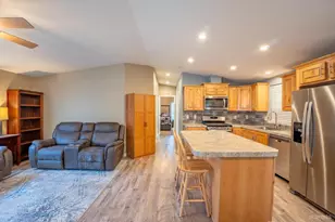 1080 Julie Ln, South Lake Tahoe, CA 96150 - Photo 21