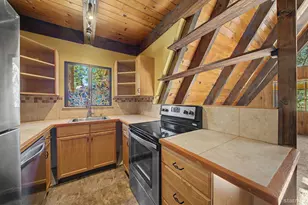 1537 Cherry Hills Cir, South Lake Tahoe, CA 96150 - Photo 9
