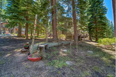 1537 Cherry Hills Circle, South Lake Tahoe, CA 96150 - Photo 37