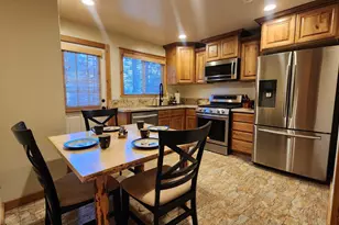 2282 Blitzen Rd, South Lake Tahoe, CA 96150 - Photo 7