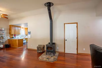 861 Stanford Avenue, South Lake Tahoe, CA 96150 - Photo 11
