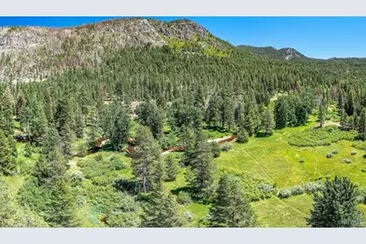 885 Kekin Street, South Lake Tahoe, CA 96150 - Photo 33