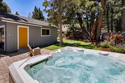 1826 Arrowhead Avenue, South Lake Tahoe, CA 96150 - Photo 7