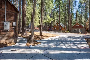 1065 Moss Rd, South Lake Tahoe, CA 96150 - Photo 33