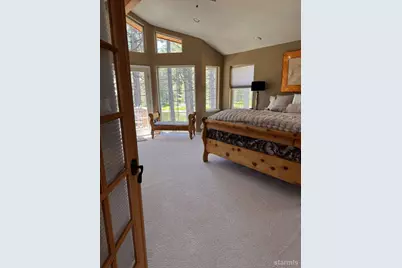 2016 Venice Drive, South Lake Tahoe, CA 96150 - Photo 13