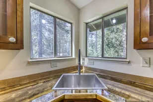 953 Lakeview Ave, South Lake Tahoe, CA 96150 - Photo 33