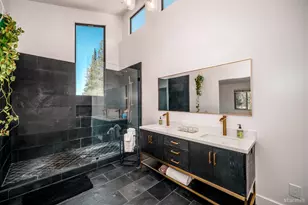 1029 Modoc Way, South Lake Tahoe, CA 96150 - Photo 27