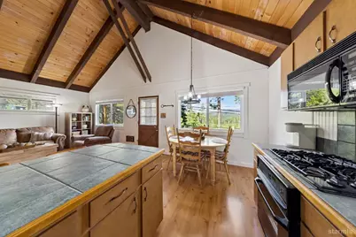 1492 Mount Rainier Drive, South Lake Tahoe, CA 96150 - Photo 17