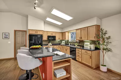 1629 Cree Street, South Lake Tahoe, CA 96150 - Photo 9