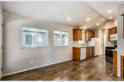 2030 E Street #39, South Lake Tahoe, CA 96150 - Photo 9