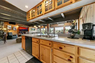 575 Alpine Dr, South Lake Tahoe, CA 96150 - Photo 19