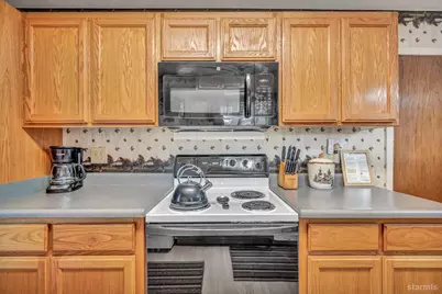 8221 Golden Avenue, Kings Beach, CA 96143 - Photo 19
