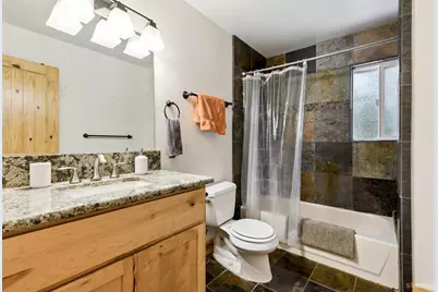 1685 Skyline Drive, South Lake Tahoe, CA 96150 - Photo 23