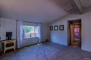 1080 Julie Ln, South Lake Tahoe, CA 96150 - Photo 9
