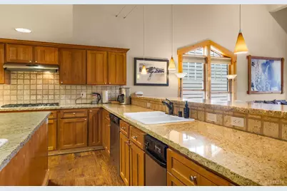39 Palisades Drive #R208, Kirkwood, CA 95646 - Photo 11