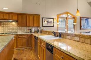 39 Palisades Dr, Kirkwood, CA 95646 - Photo 11