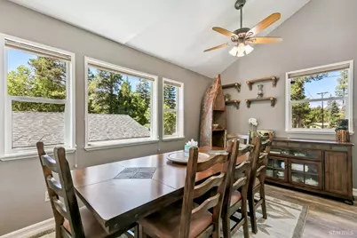 1024 Modoc Way, South Lake Tahoe, CA 96150 - Photo 15